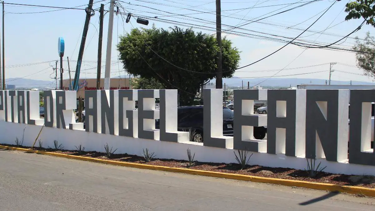 Hospital Ángel Leaño